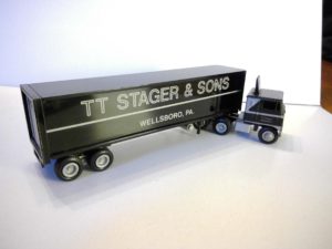 Winross 1:64 Die Cast Reefer Semi - TT Stager & Sons